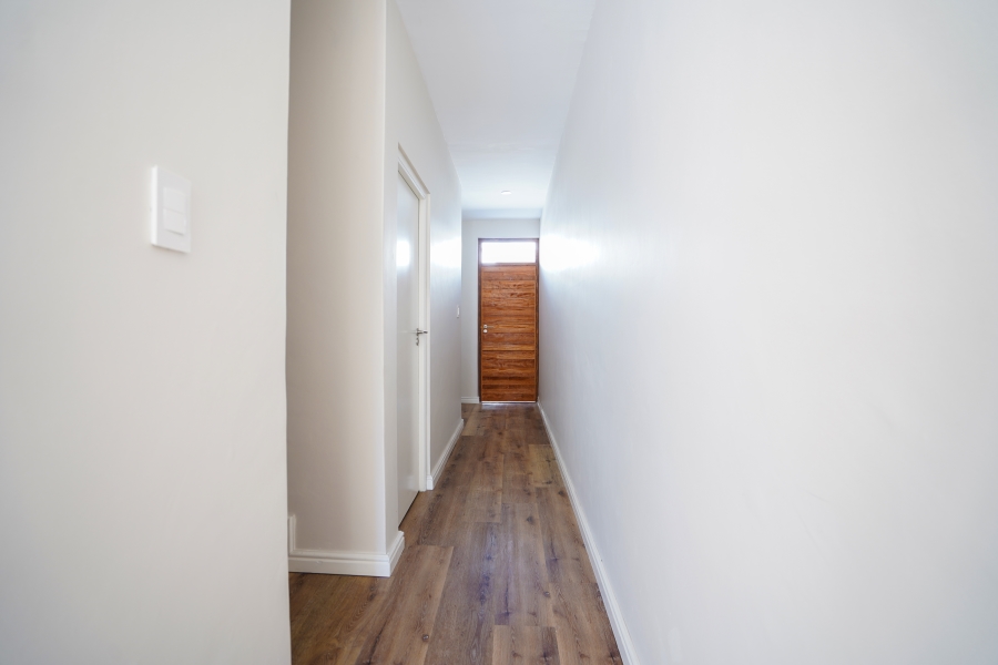 2 Bedroom Property for Sale in Sandown Western Cape